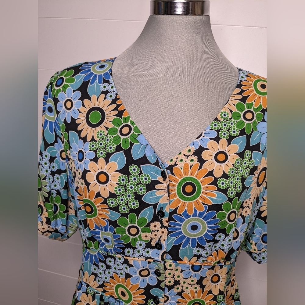 CABI Happy floral top size M - Picture 5 of 14